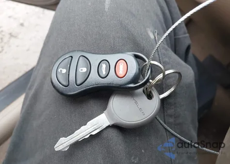 2004 Chrysler Sebring Lxi из США, поврежденный, VIN 1C3EL55R74N198428